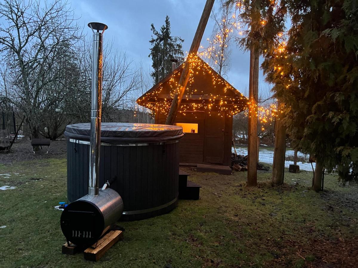 Private Farm Jakuzzi Sauna In The Forest Хижа Талси